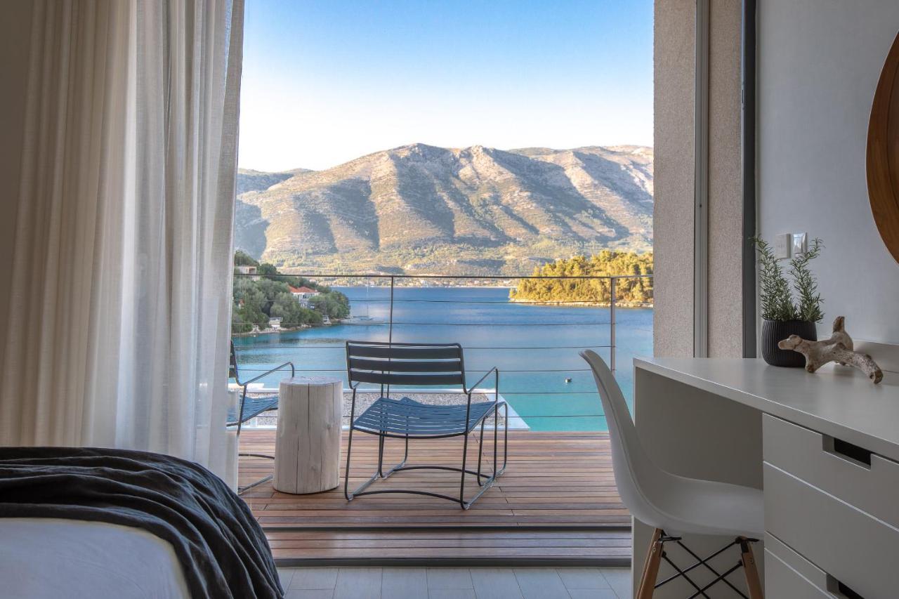 Doppelzimmer mit Balkon und Meerblick