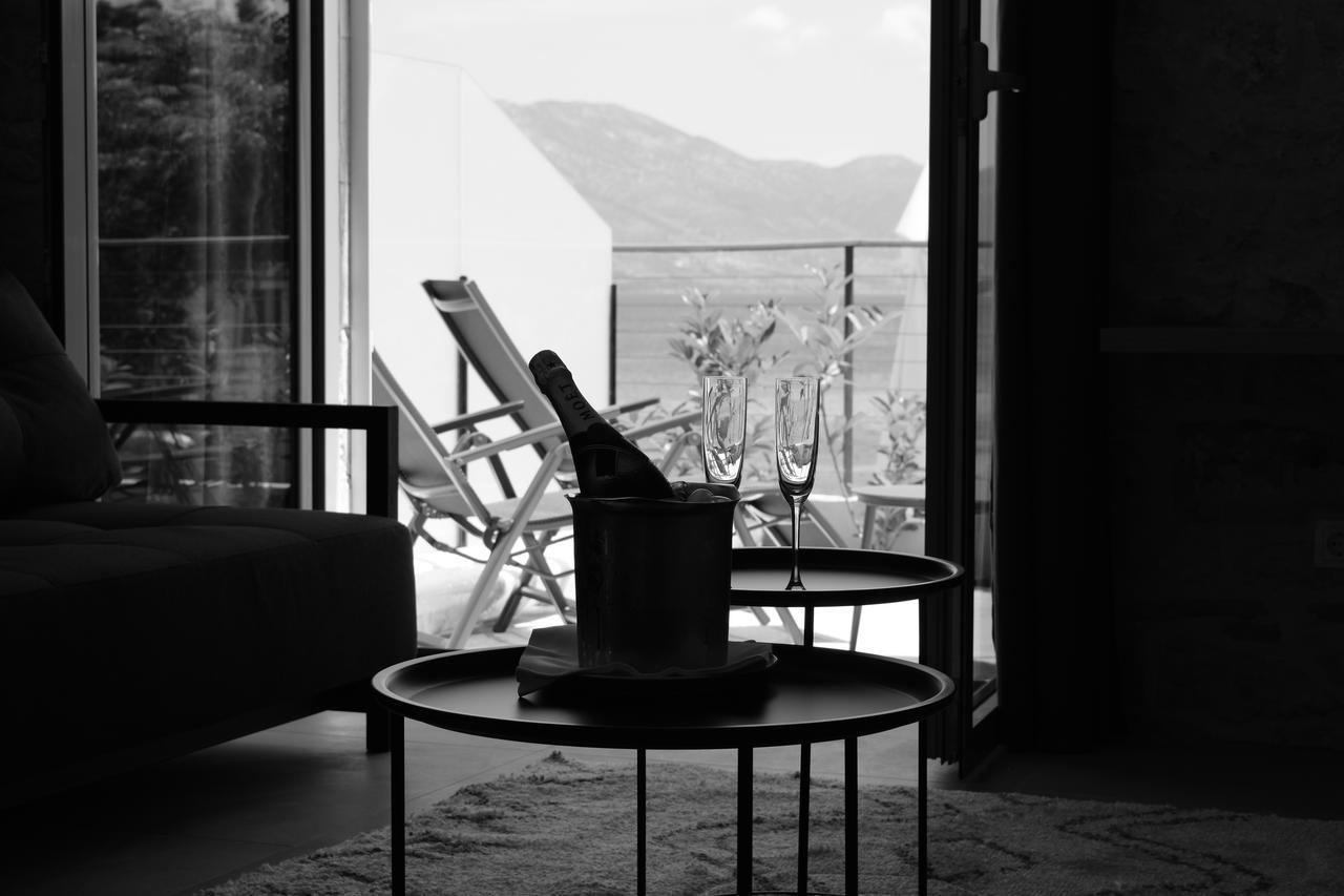 Suite with Sea View and Balcony